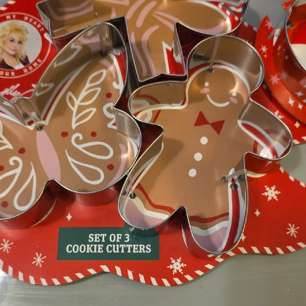 (J64) Dolly Parton Holiday Cookie Cutter Set With Spatula